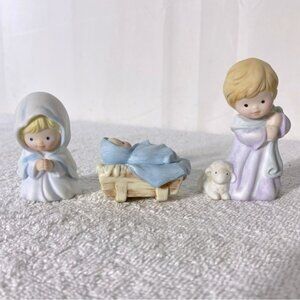 Vintage 1986 Avon Heavenly Blessings Nativity Collection Ceramic Figurines